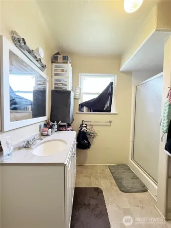 $235,000 | 216 Cherry Avenue West, Omak, WA 98841