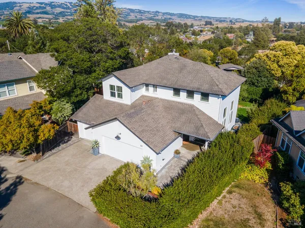 $1,100,000 | 120 Eichten Lane, Penngrove, CA 94951