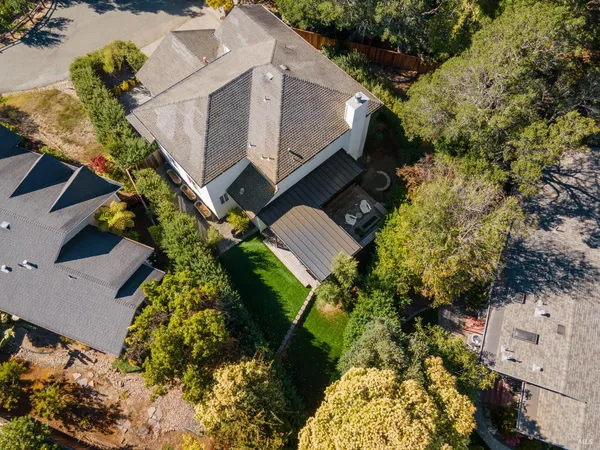 $1,100,000 | 120 Eichten Lane, Penngrove, CA 94951
