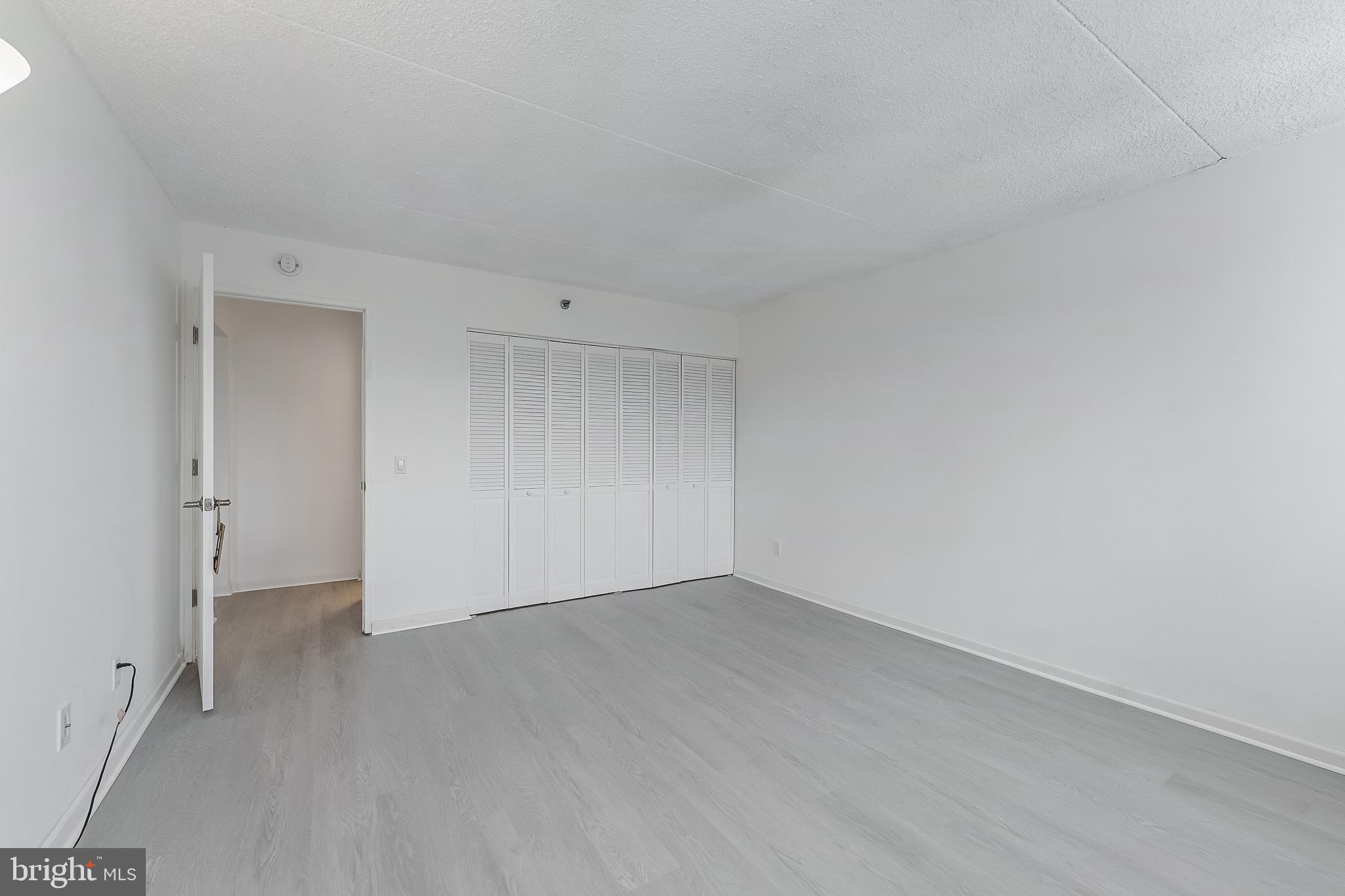 5911 Edsall Road, Unit 708 Alexandria, VA 22304 - Photo 17 of 39 a view of an empty room