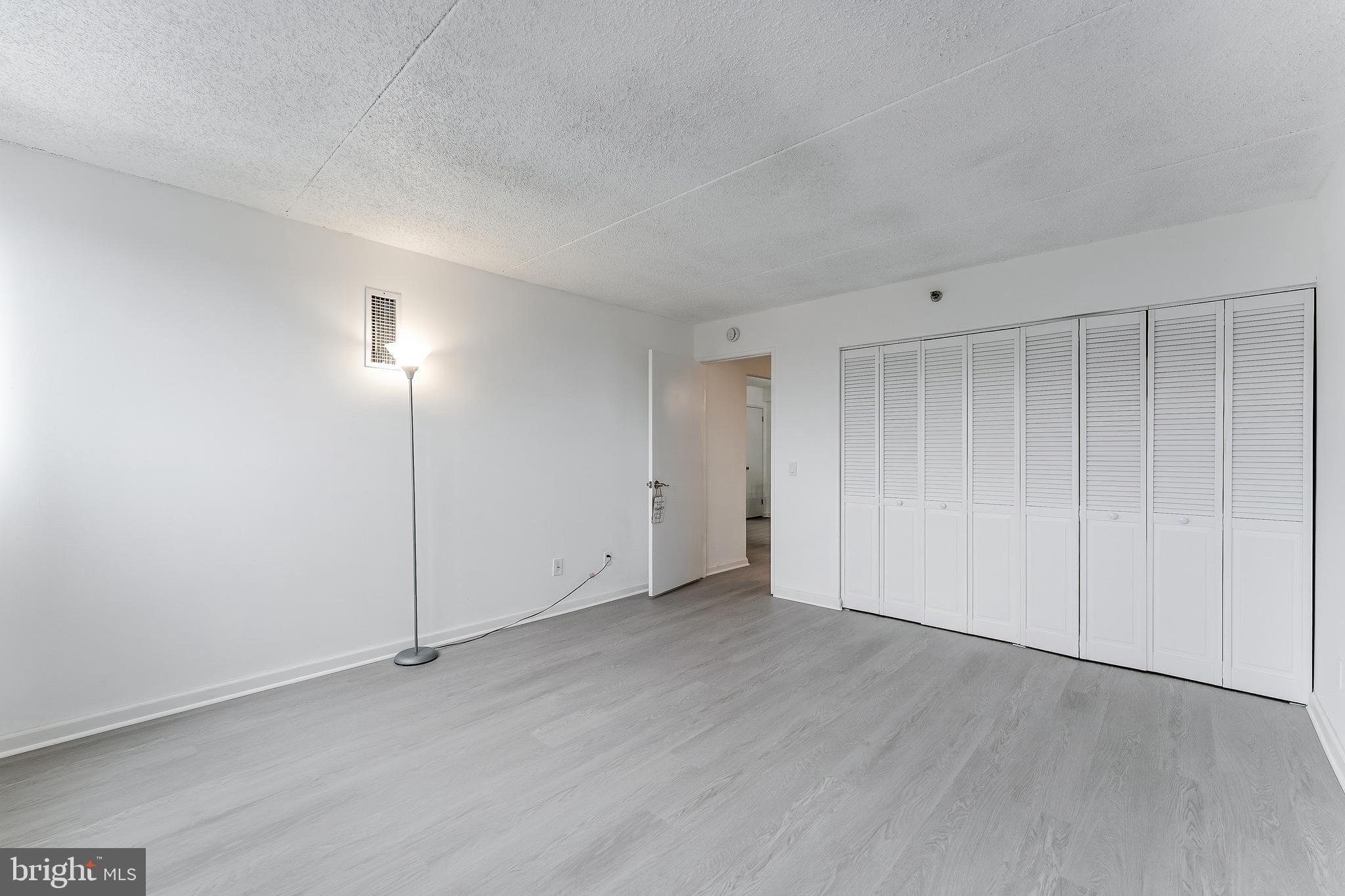 5911 Edsall Road, Unit 708 Alexandria, VA 22304 - Photo 18 of 39 a view of an empty room