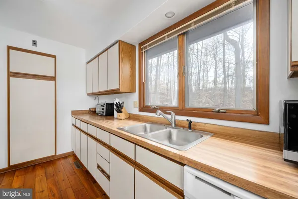 $850,000 | 141 Becky Court, Bumpass, VA 23024