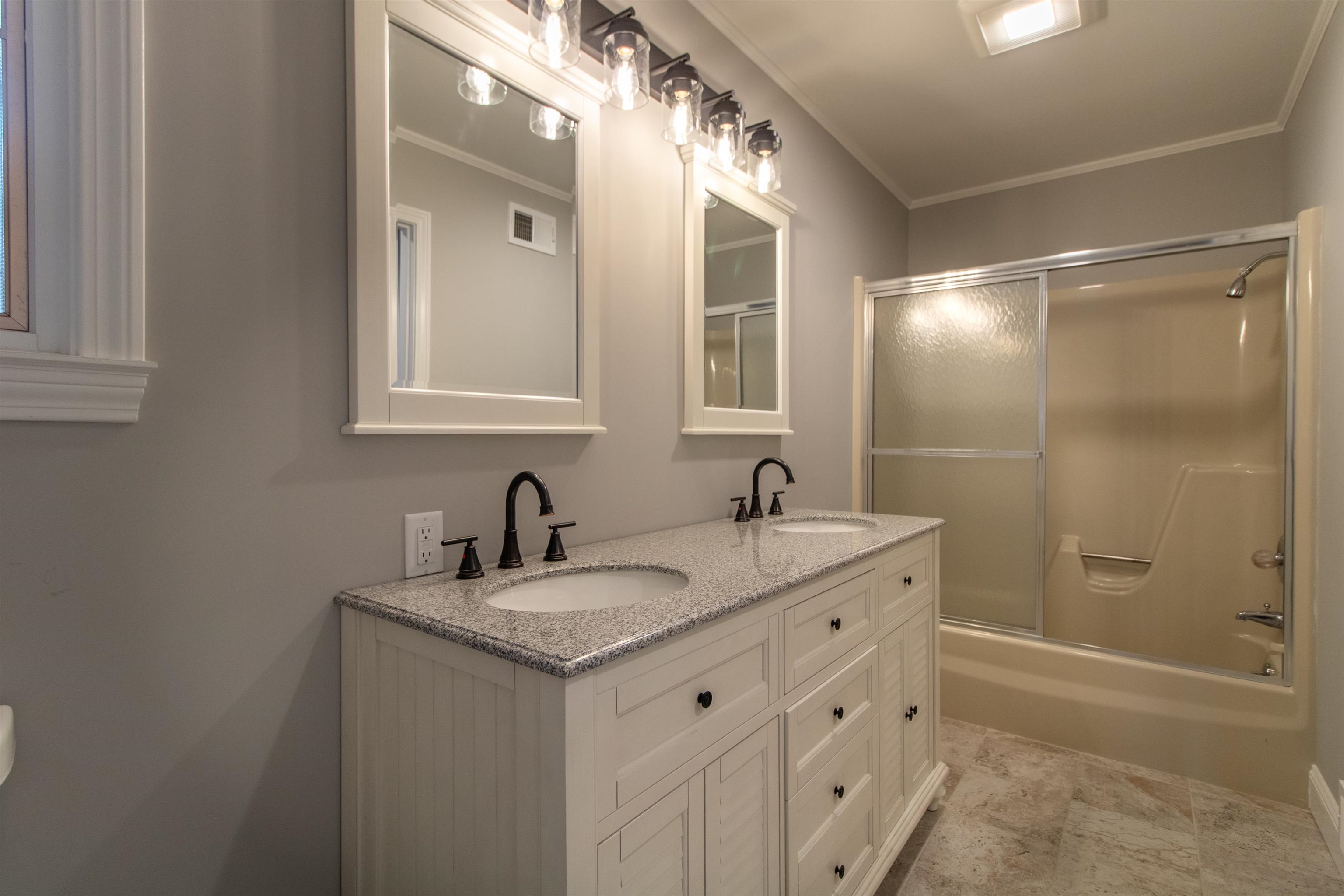 742 Highland Avenue Newport, VT 05855 - Photo 40 of 60