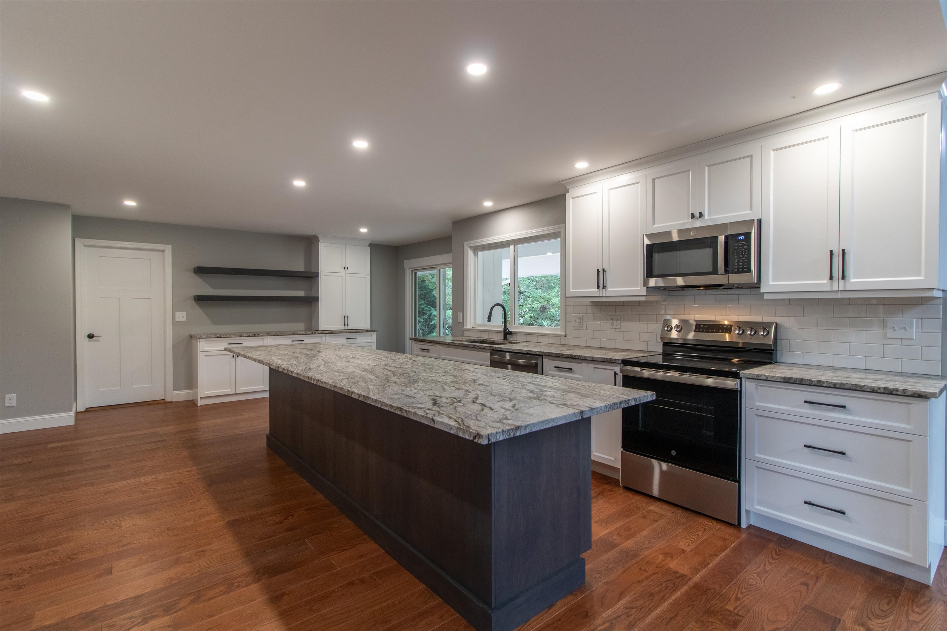 742 Highland Avenue Newport, VT 05855 - Photo 6 of 60