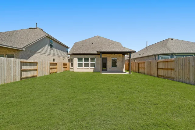 $2,550 | 21667 Wave Holw Drive, Cypress, TX 77433