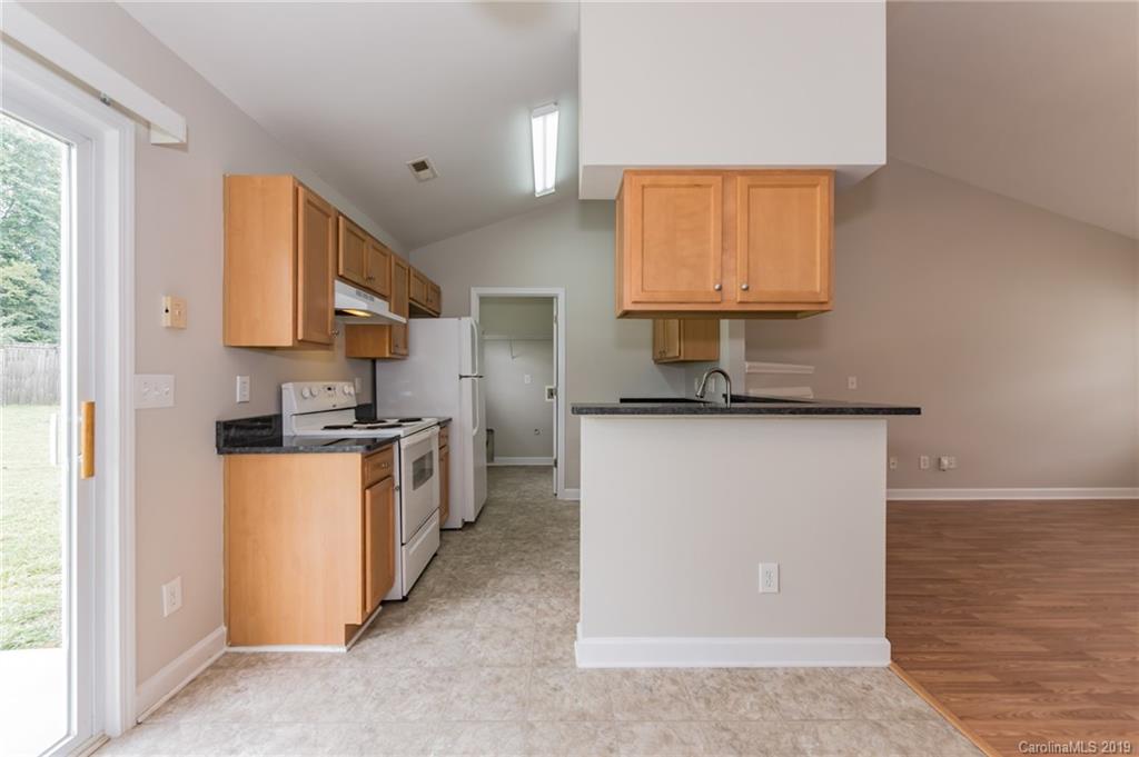 1208 Helms Road Charlotte, NC 28214 - Photo 13 of 30