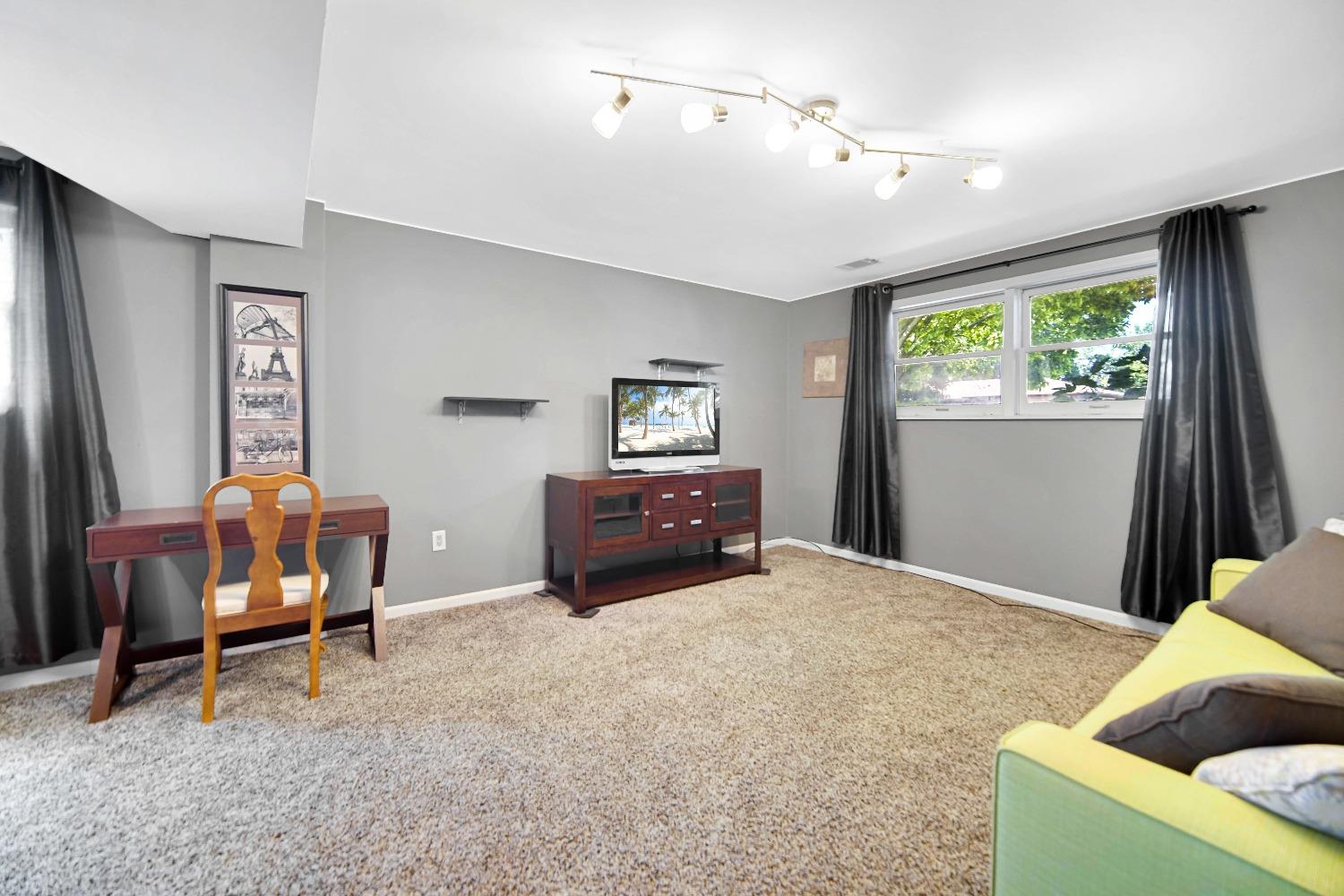 3079 Springmill Street Portage, IN 46368 - Photo 15 of 25 1500x1000