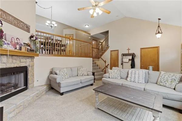 $475,000 | 1181 East Meadow Lane, Olathe, KS 66062