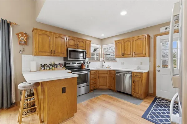 $475,000 | 1181 East Meadow Lane, Olathe, KS 66062