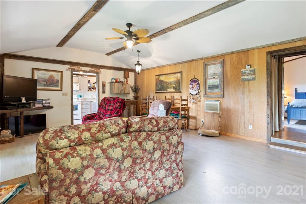 987 Jordan Branch Road Mars Hill, NC 28754 - Photo 32 of 48 Gallery Image 32