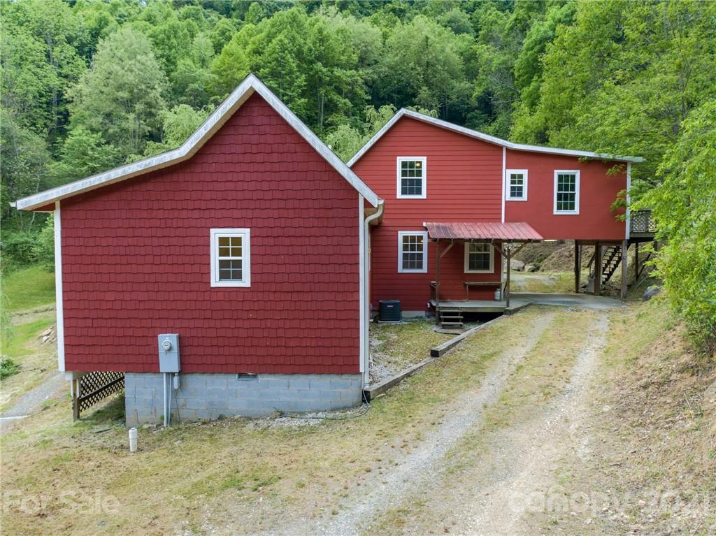 987 Jordan Branch Road Mars Hill, NC 28754 - Photo 8 of 48 Gallery Image 8