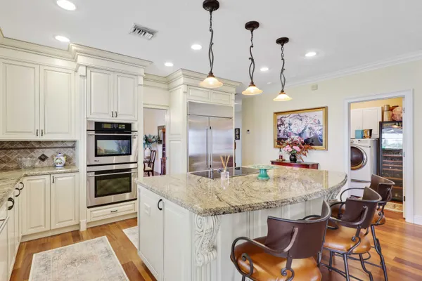 $1,699,000 | 2097 Circle Pl Drive, Lake Worth, FL 33462