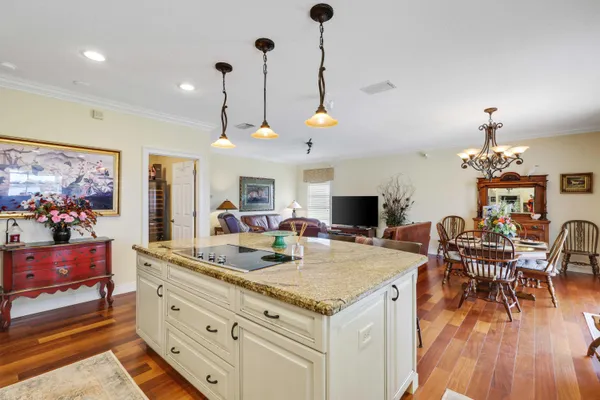 $1,699,000 | 2097 Circle Pl Drive, Lake Worth, FL 33462
