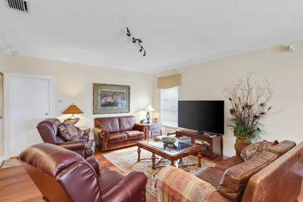 $1,699,000 | 2097 Circle Pl Drive, Lake Worth, FL 33462