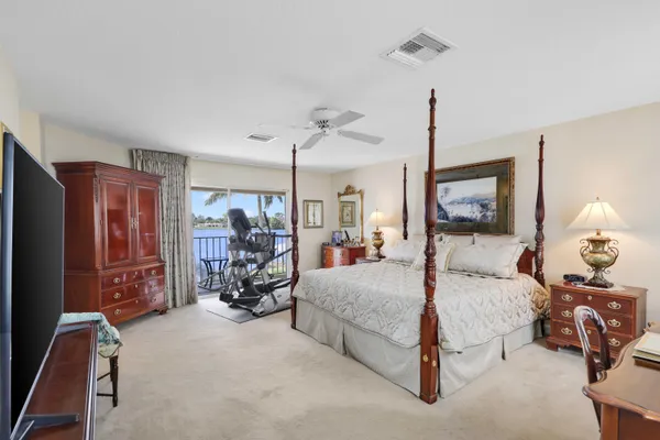 $1,699,000 | 2097 Circle Pl Drive, Lake Worth, FL 33462