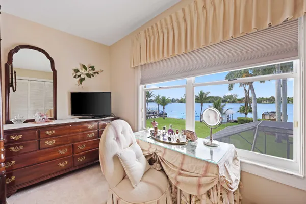 $1,699,000 | 2097 Circle Pl Drive, Lake Worth, FL 33462