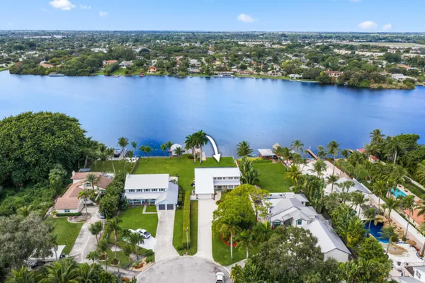 $1,699,000 | 2097 Circle Pl Drive, Lake Worth, FL 33462
