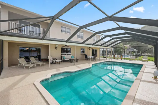 $1,699,000 | 2097 Circle Pl Drive, Lake Worth, FL 33462