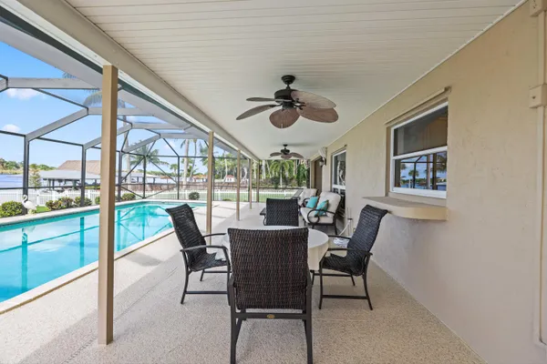 $1,699,000 | 2097 Circle Pl Drive, Lake Worth, FL 33462