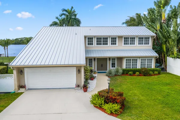 $1,699,000 | 2097 Circle Pl Drive, Lake Worth, FL 33462