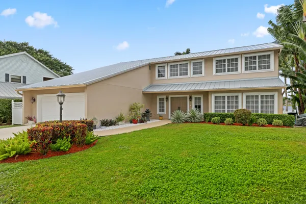 $1,699,000 | 2097 Circle Pl Drive, Lake Worth, FL 33462