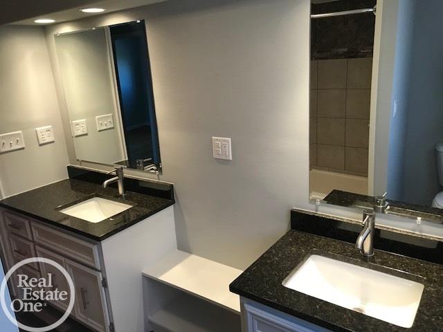 11339 Racine Road Warren, MI 48093 - Photo 19 of 28 31342459-18.JPG