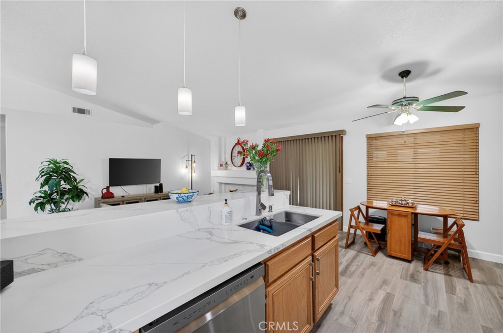 39532 Seraphina Road Temecula, CA 92591 - Photo 20 of 59