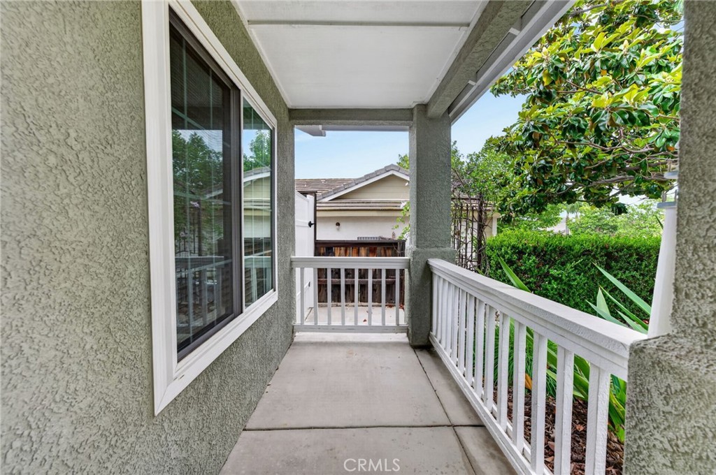 39532 Seraphina Road Temecula, CA 92591 - Photo 7 of 59