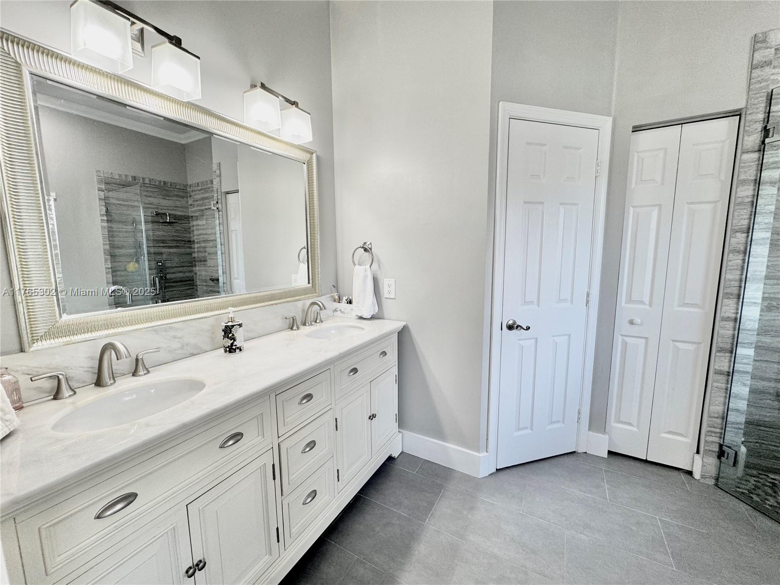 16519 Ruby Lake, Unit 16519 Weston, FL 33331 - Photo 9 of 20