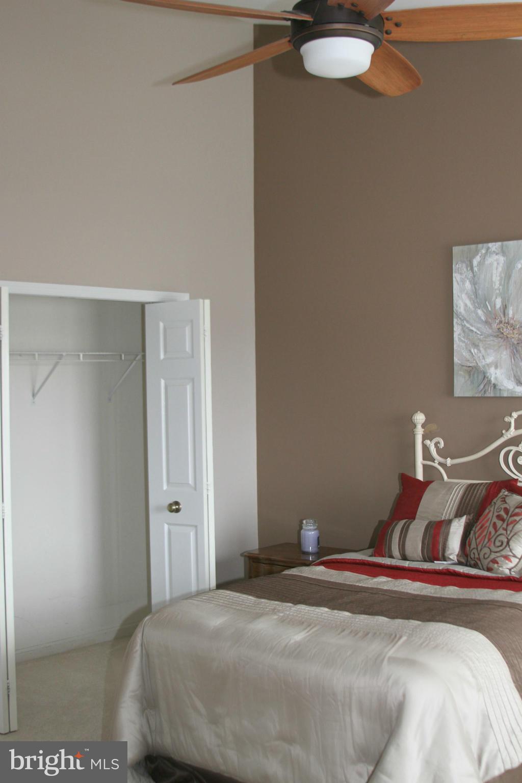 42853 Golf View Drive Chantilly, VA 20152 - Photo 13 of 16 Bedroom (Master)