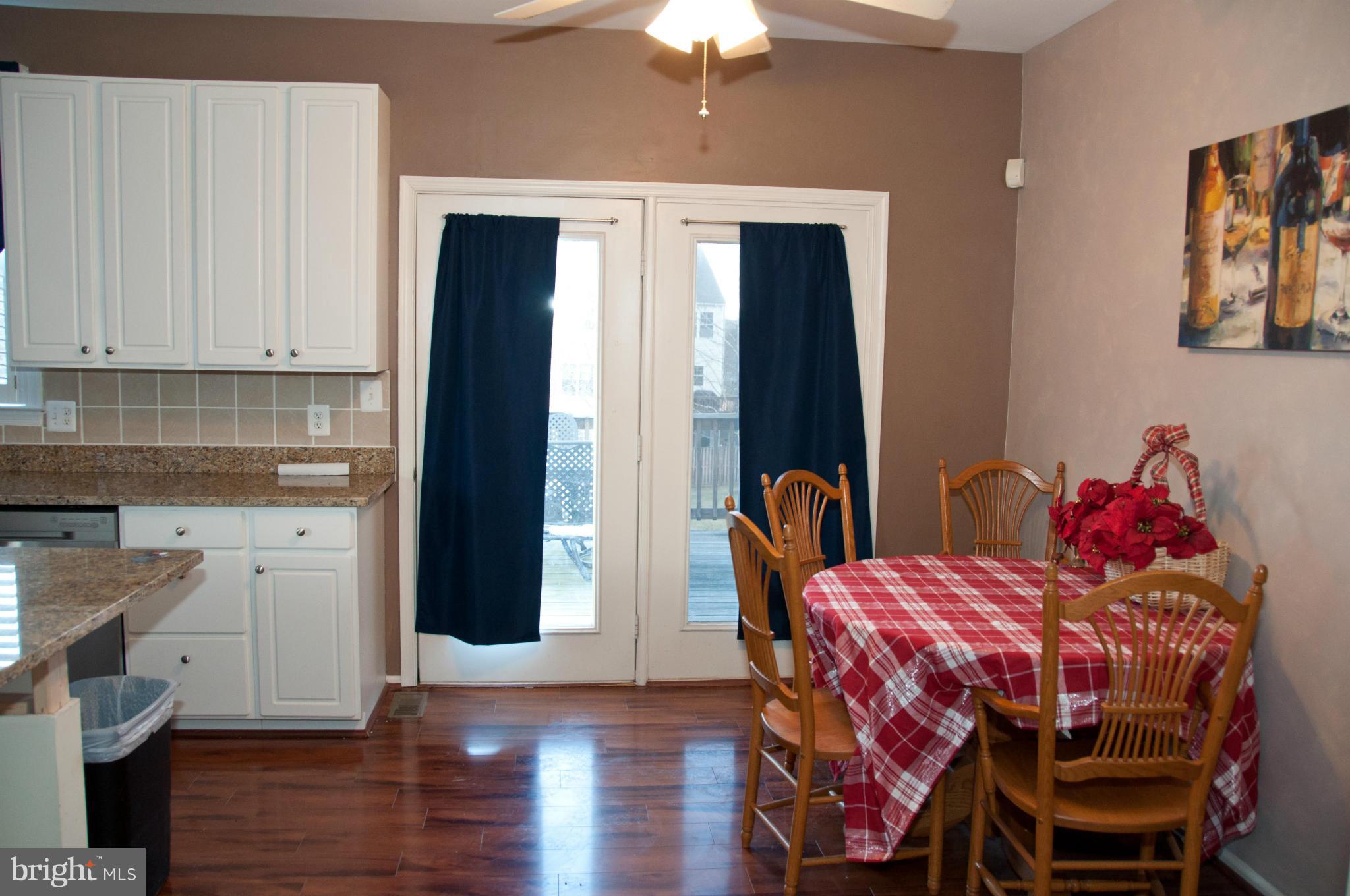 42853 Golf View Drive Chantilly, VA 20152 - Photo 4 of 16 Kitchen