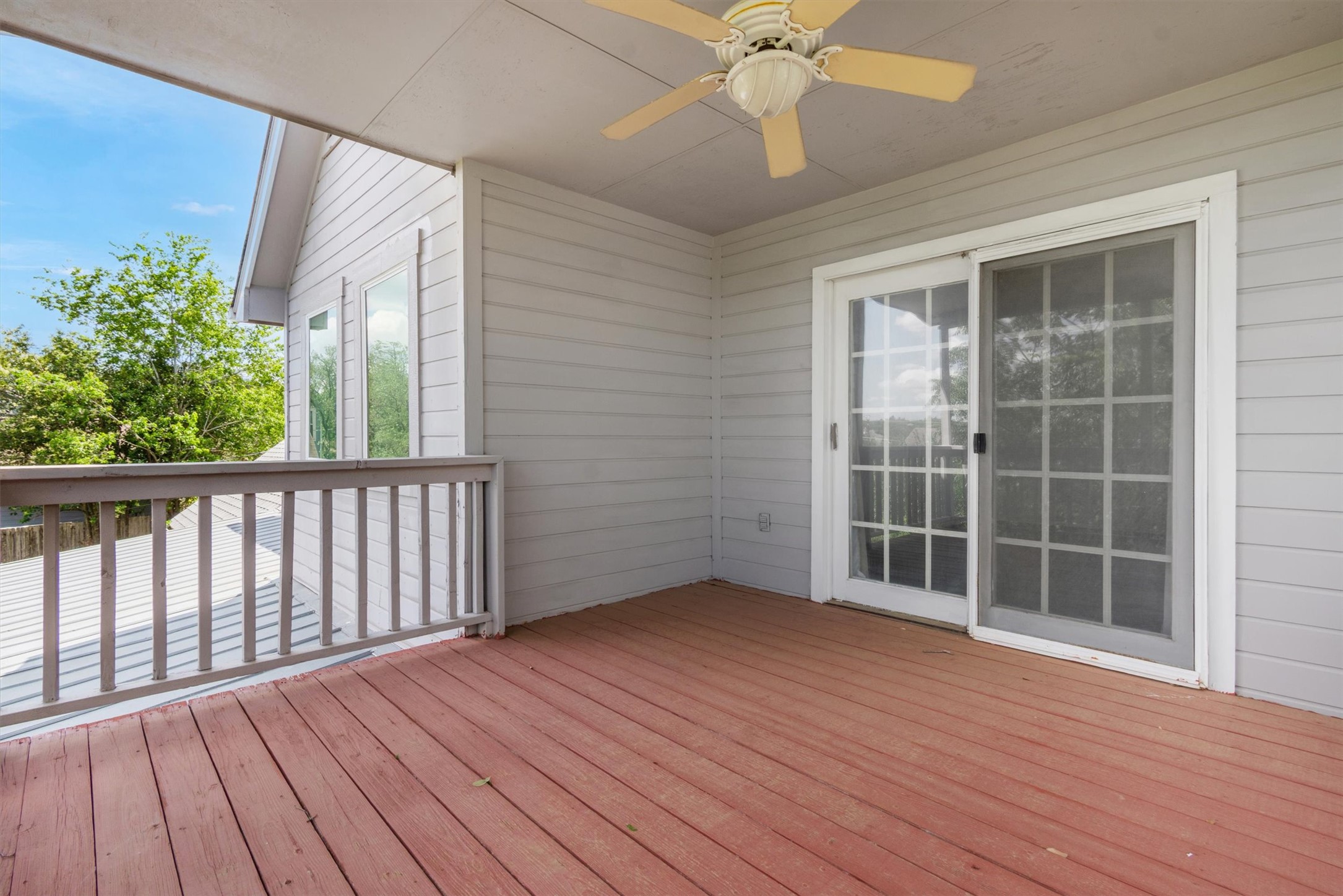 1207 Orlando Road Austin, TX 78733 - Photo 24 of 30 Covered outdoor deck with wood-finish flooring