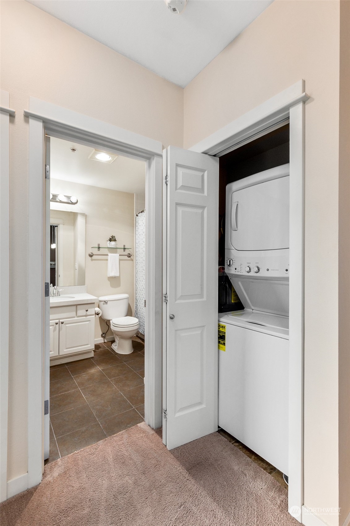 2009 196th Street Southeast, Unit E203 Bothell, WA 98012 - Photo 18 of 22 Gallery Image 18