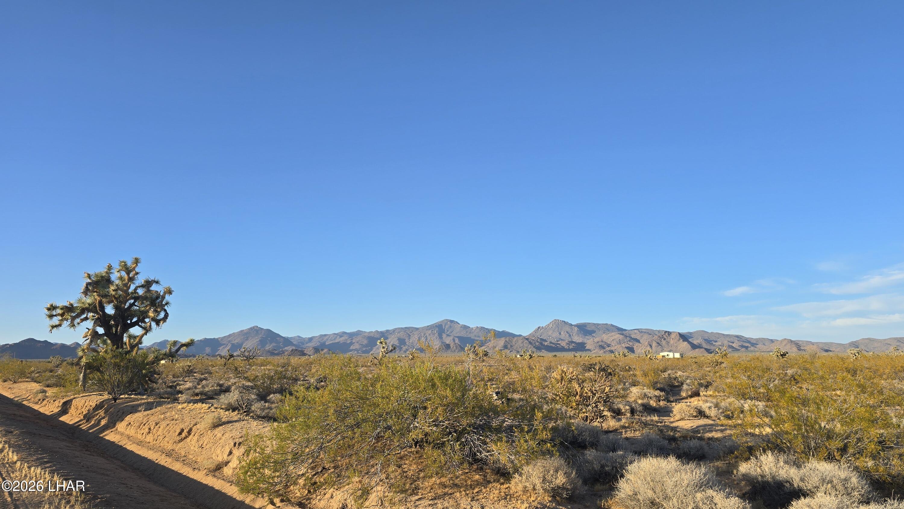 122-37-007 South John Wayne Road Yucca, AZ 86438 - Photo 18 of 21