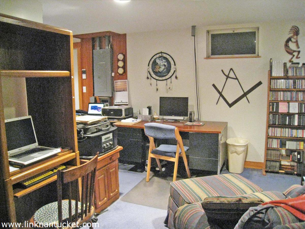65 C Surfside Road Nantucket, MA 02554 - Photo 24 of 27 Gallery Image 24