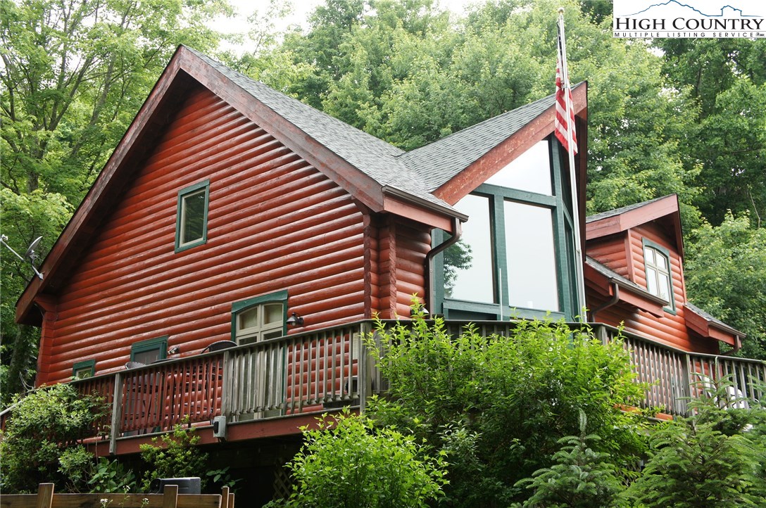 277 Lovie Presnell Road Banner Elk, NC 28604 - Photo 3 of 39 Gallery Image 3