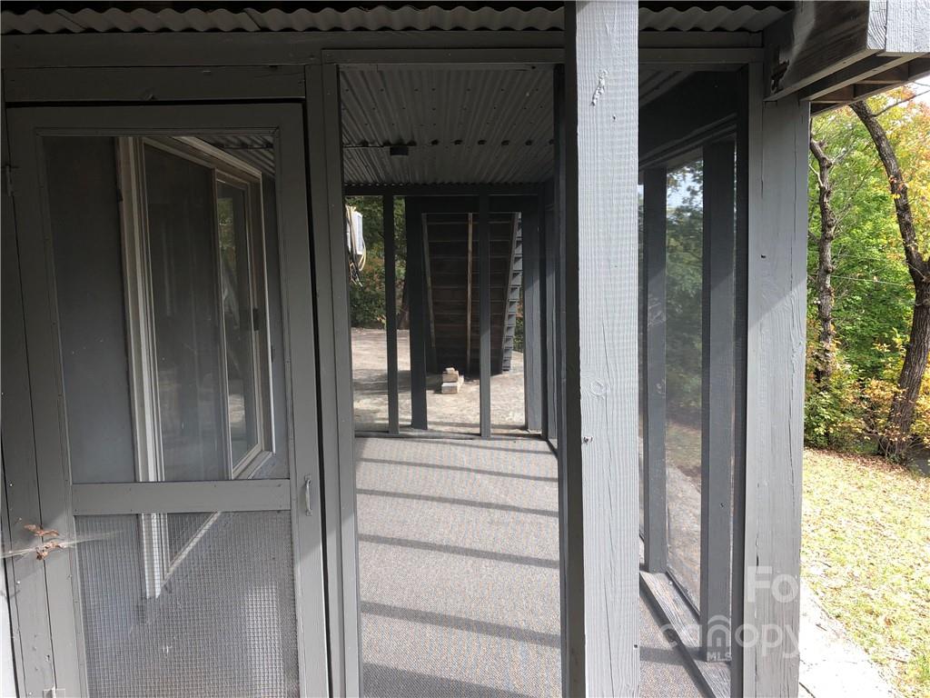 135 Ridge View Circle Lake Lure, NC 28746 - Photo 13 of 41 Gallery Image 13