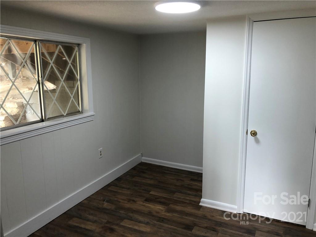 135 Ridge View Circle Lake Lure, NC 28746 - Photo 21 of 41 Gallery Image 21