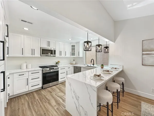 $1,044,900 | 23611 Villena, Mission Viejo, CA 92692