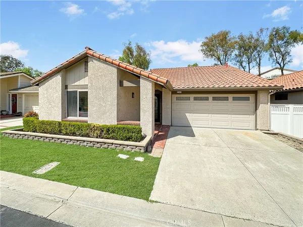 $1,044,900 | 23611 Villena, Mission Viejo, CA 92692