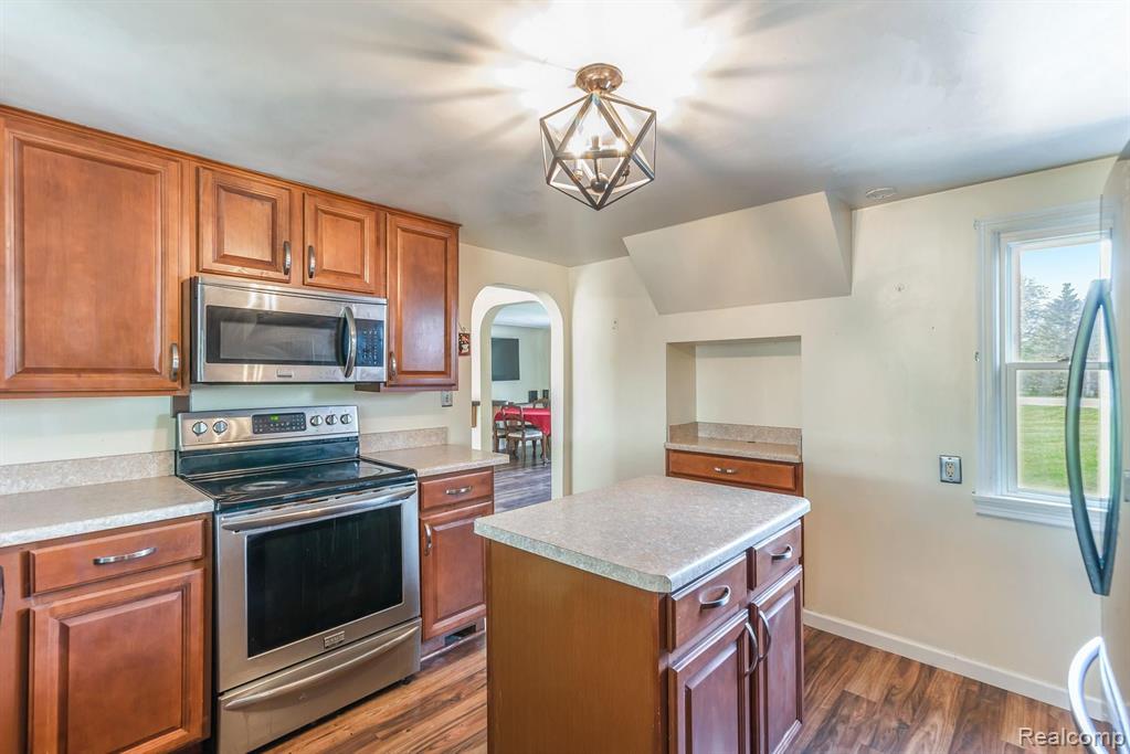10864 Lansing Road Durand, MI 48429 - Photo 7 of 46