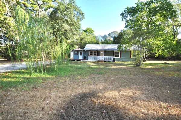 $1,850 | 208 Blue Lake Drive, Huffman, TX 77336