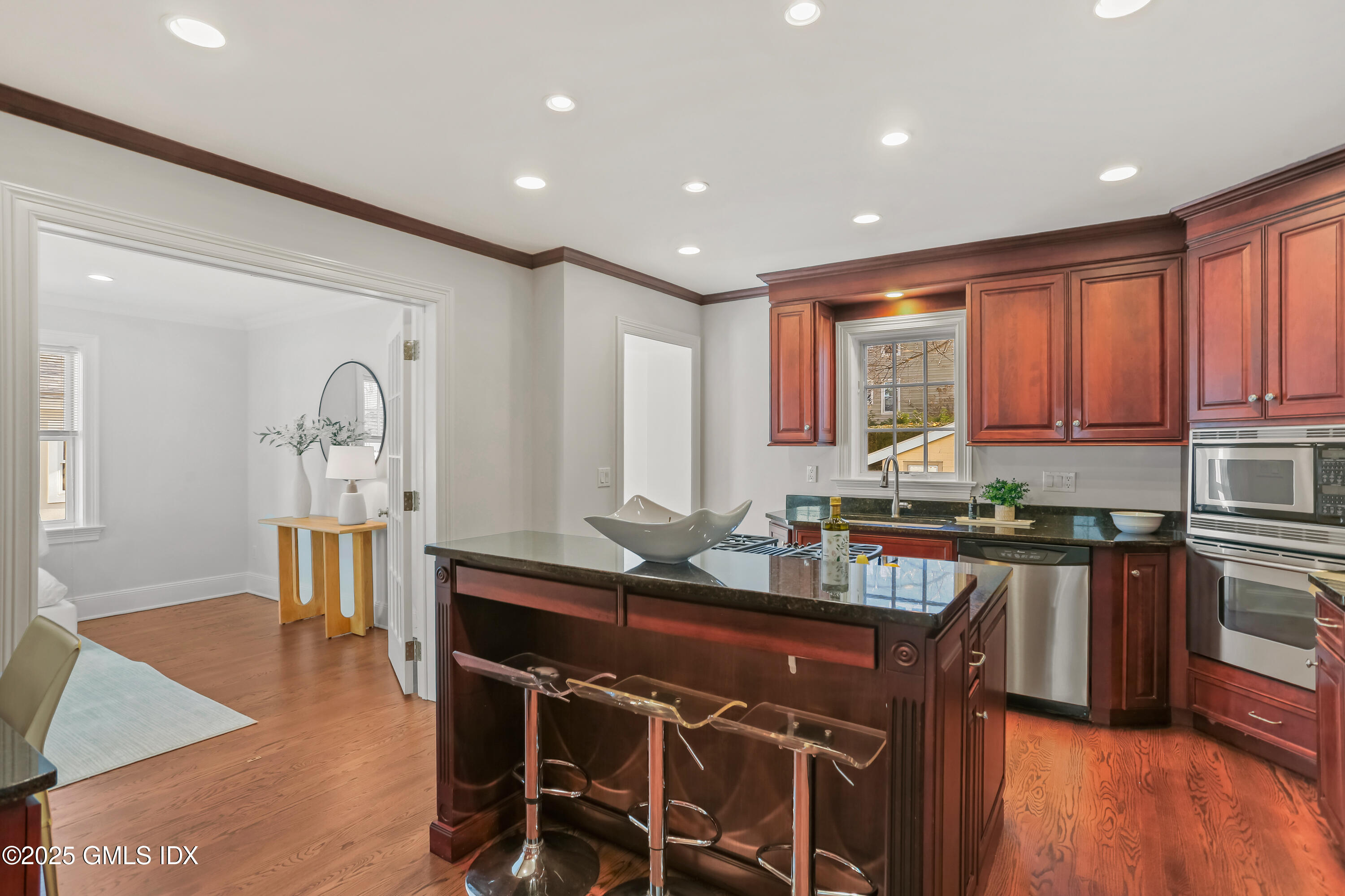 151 Hamilton Avenue Greenwich, CT 06830 - Photo 8 of 23 Kitchen
