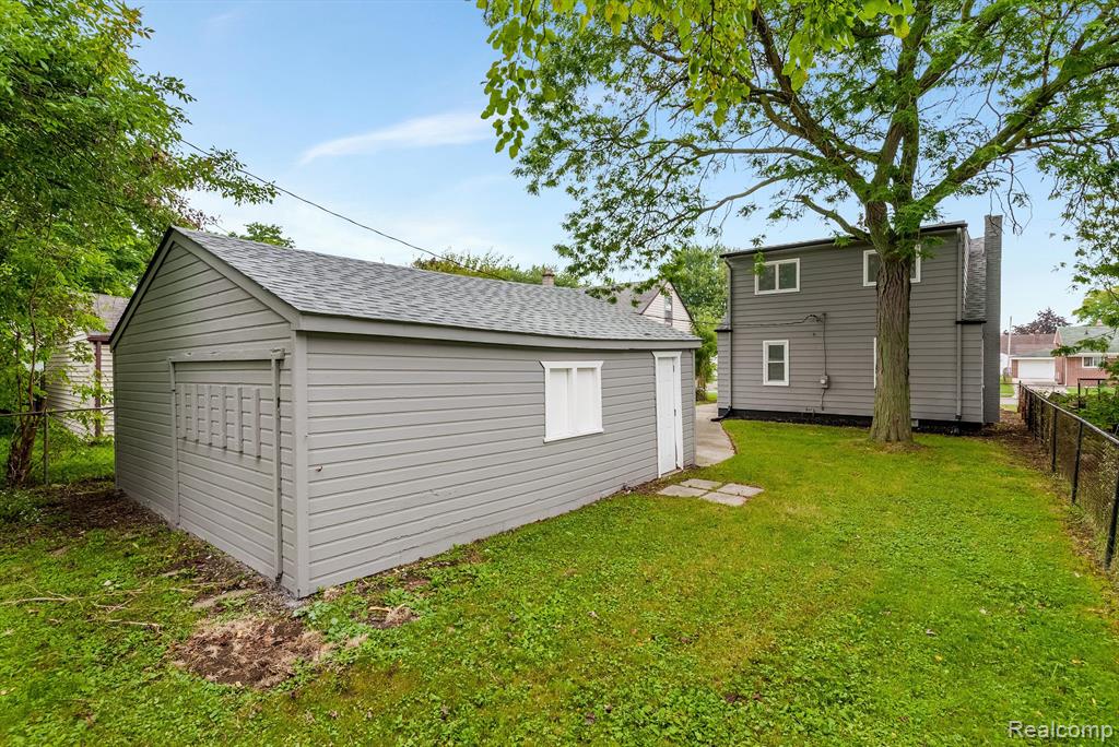 21805 Rausch Avenue Eastpointe, MI 48021 - Photo 33 of 33