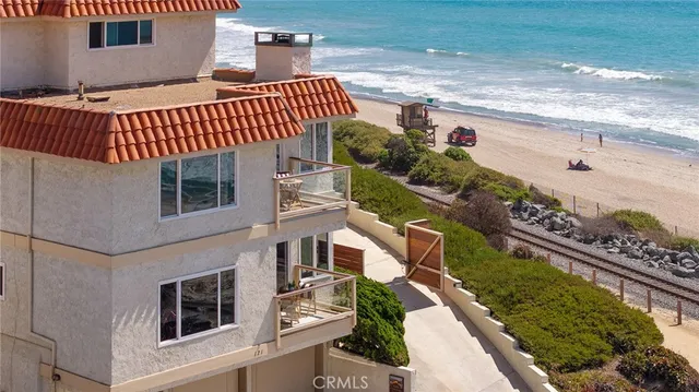 $2,195,000 | 121 Boca De La Playa, Unit 1, San Clemente, CA 92672