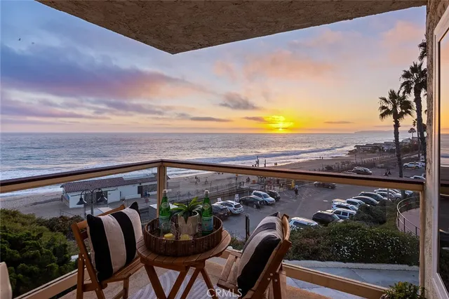 $2,195,000 | 121 Boca De La Playa, Unit 1, San Clemente, CA 92672
