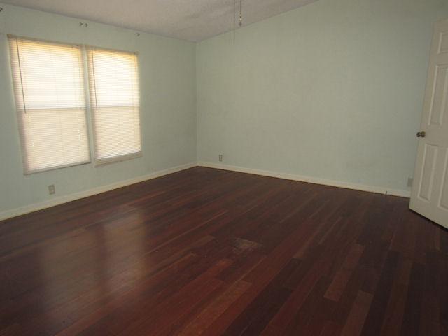 388 Shorter Road Lebanon, TN 37090 - Photo 5 of 20 The master bedroom has a walk in closet and a ceiling fan.
