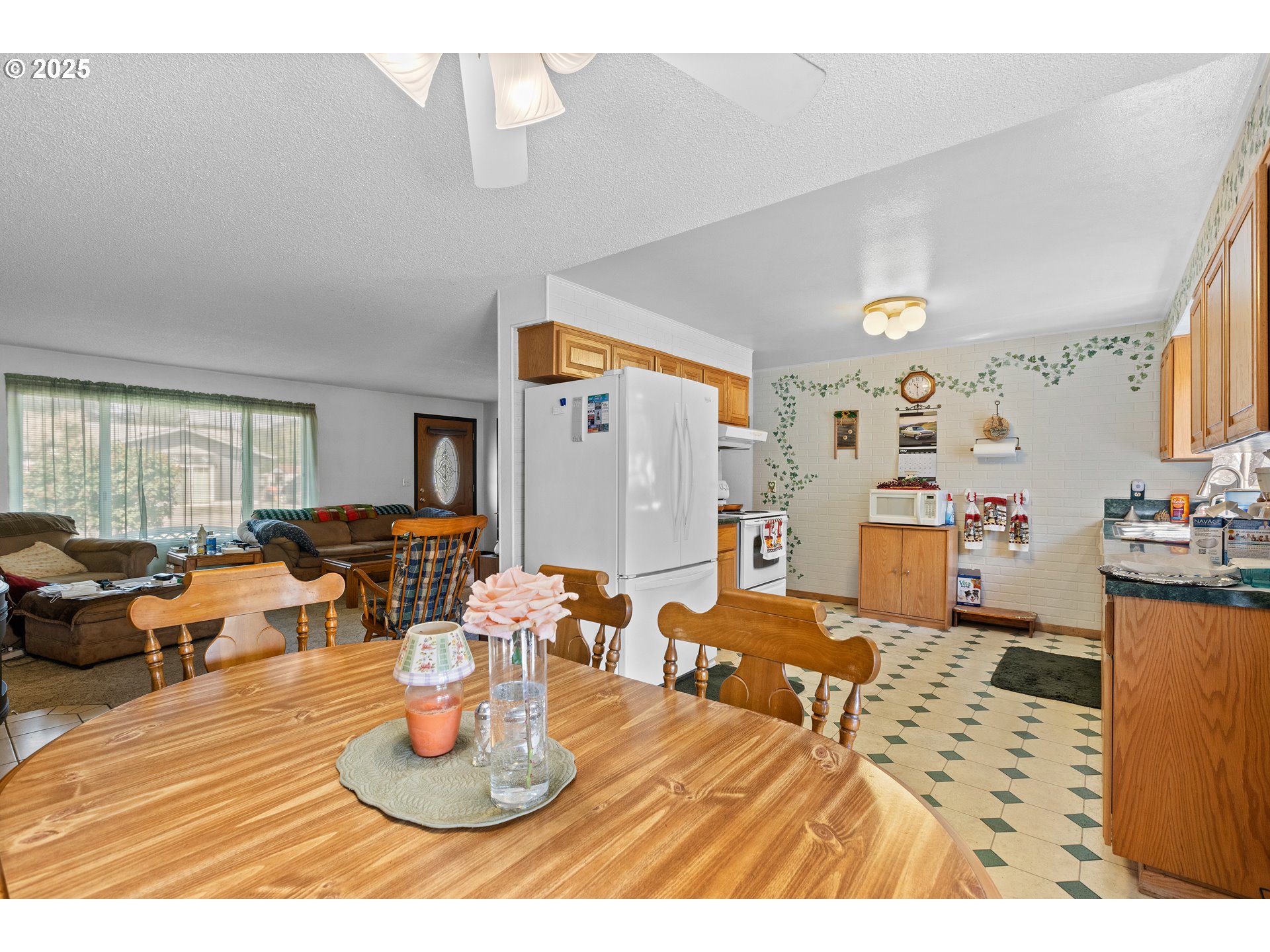 231 Chestnut Street Myrtle Creek, OR 97457 - Photo 15 of 39