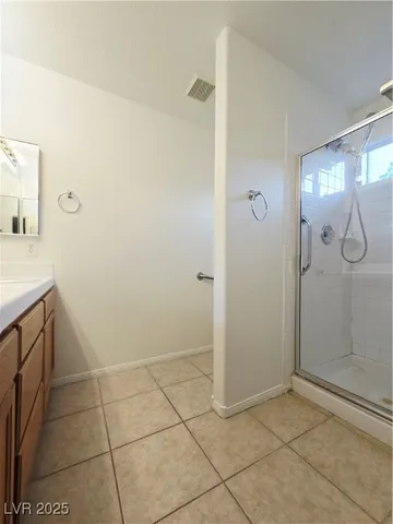 $1,450 | 520 Arrowhead Trail, Unit 422, Henderson, NV 89015