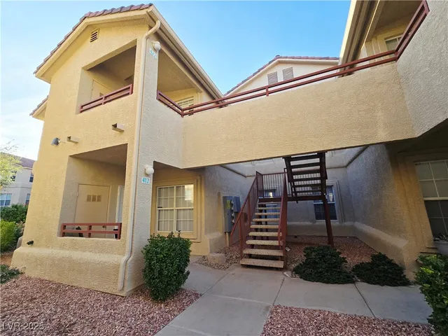 $1,450 | 520 Arrowhead Trail, Unit 422, Henderson, NV 89015